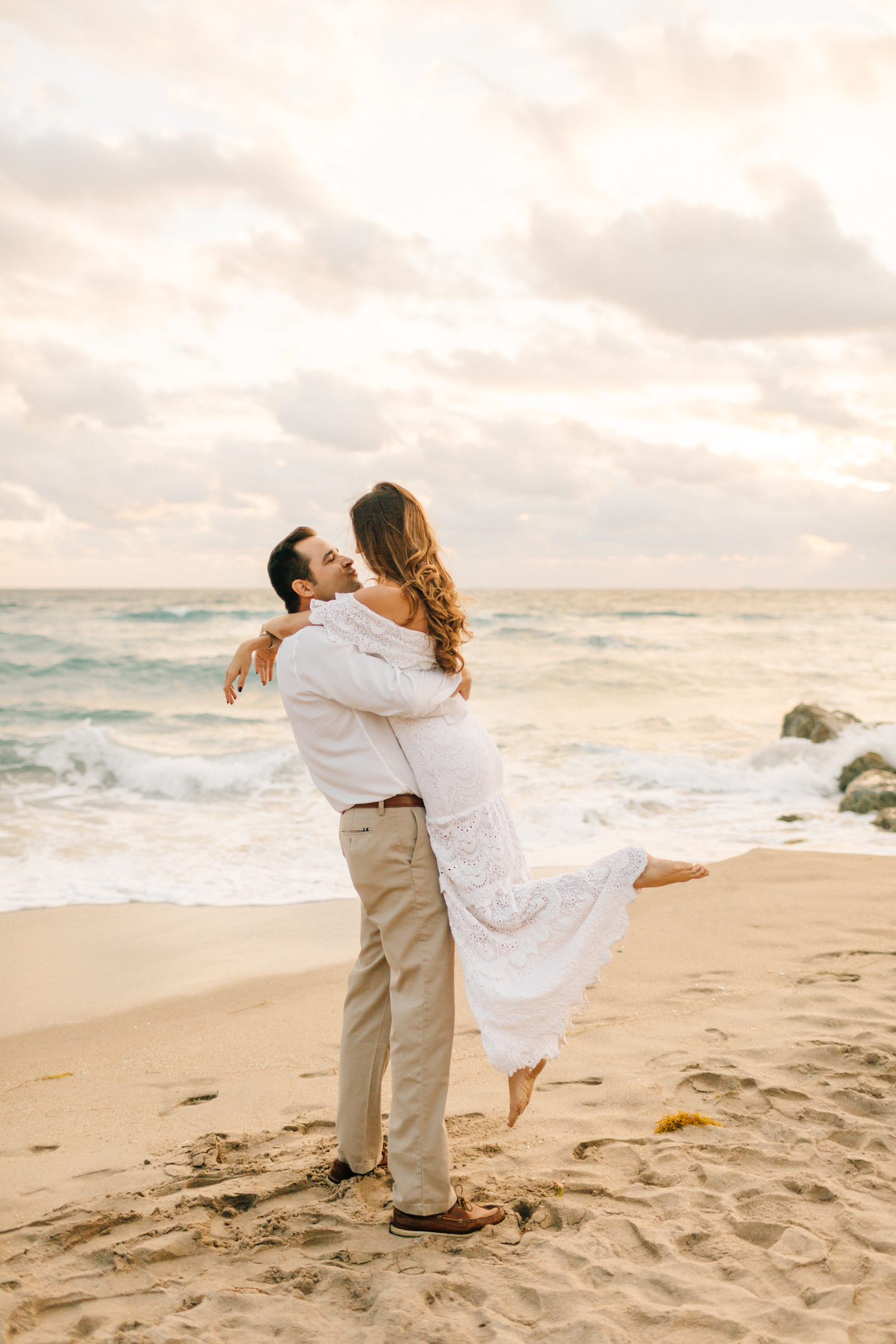 Engagement shoot in Palm Beach Worth Ave. Engaged couple portraits